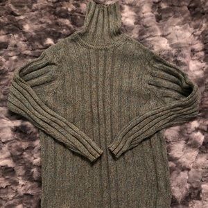 GAP Men’s Turtleneck